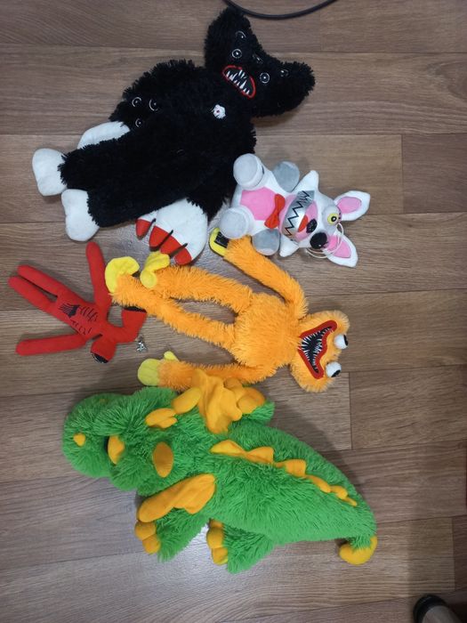 Продам игрушки состояние идеальное
