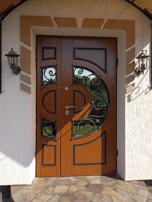 Заміна дверних накладок