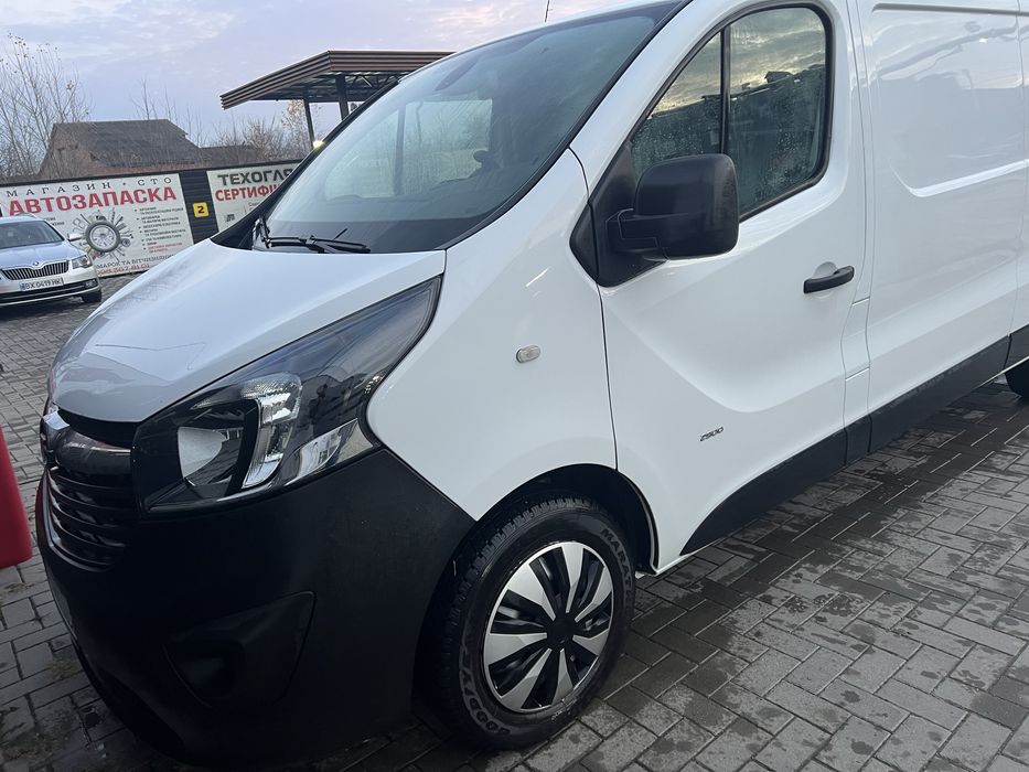 Продам Opel Vivaro 2017