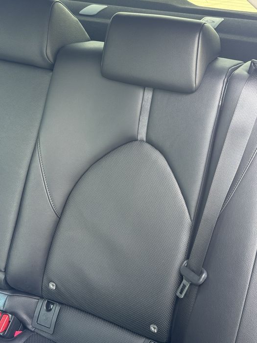 Toyota Camry 2021 elegance офіційна ціла на гарантії