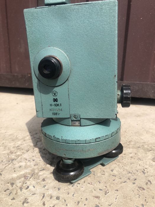 Продам Нівелір Н-10кл