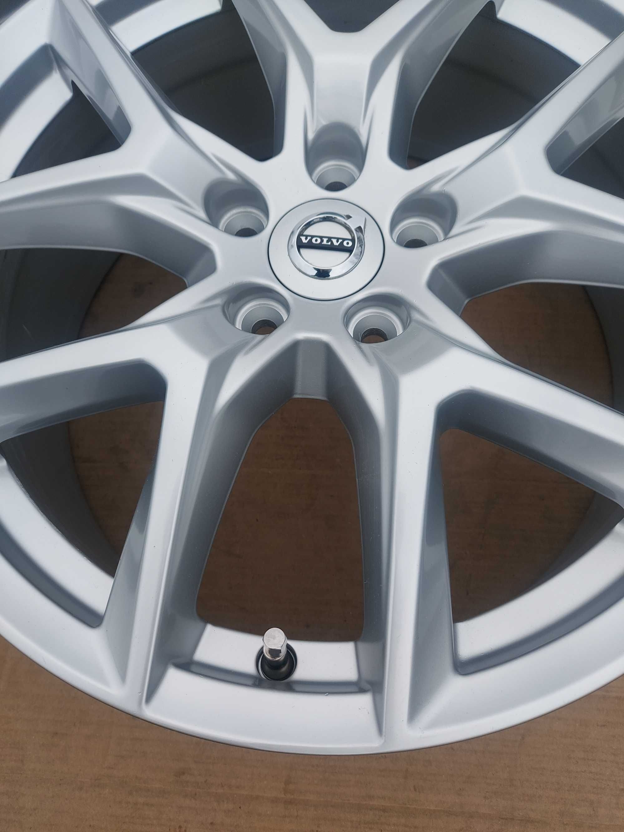 Felgi oryginalne VOLVO 5x108 7,5J x18 ET50,5