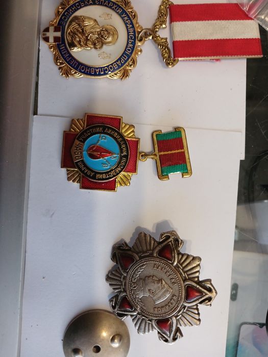 Статуетки!хорошому стані!