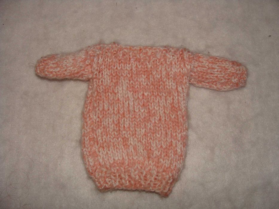 Vestido Feito à Mão para Boneca