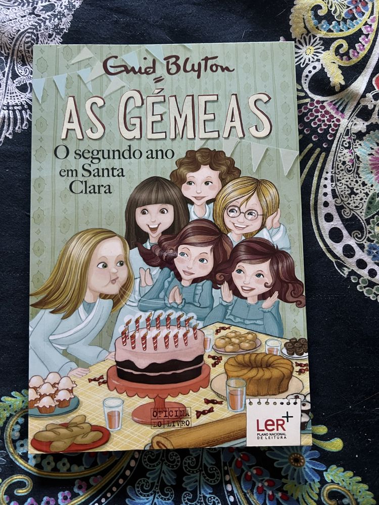 Coleção de livros “As Gémeas”