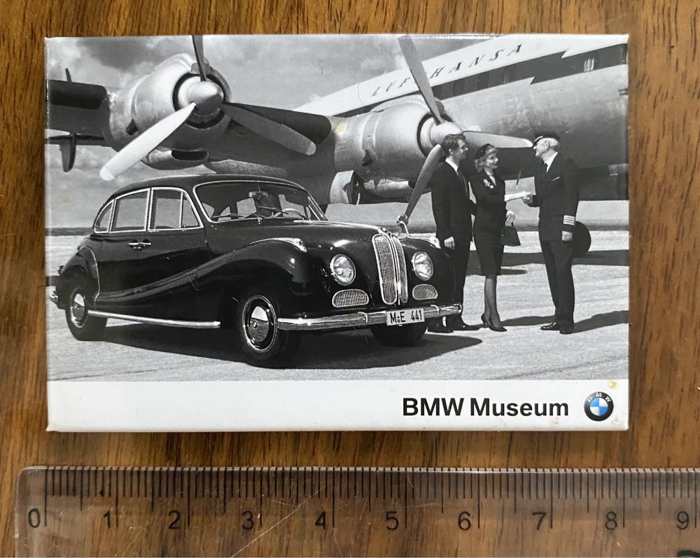 Magnes na lodówkę Muzeum BMW Monachium