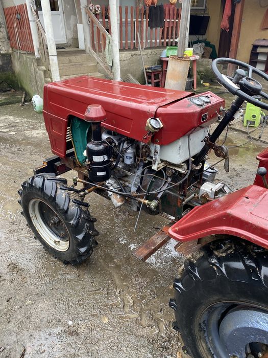 Продам трактор Сінтайн