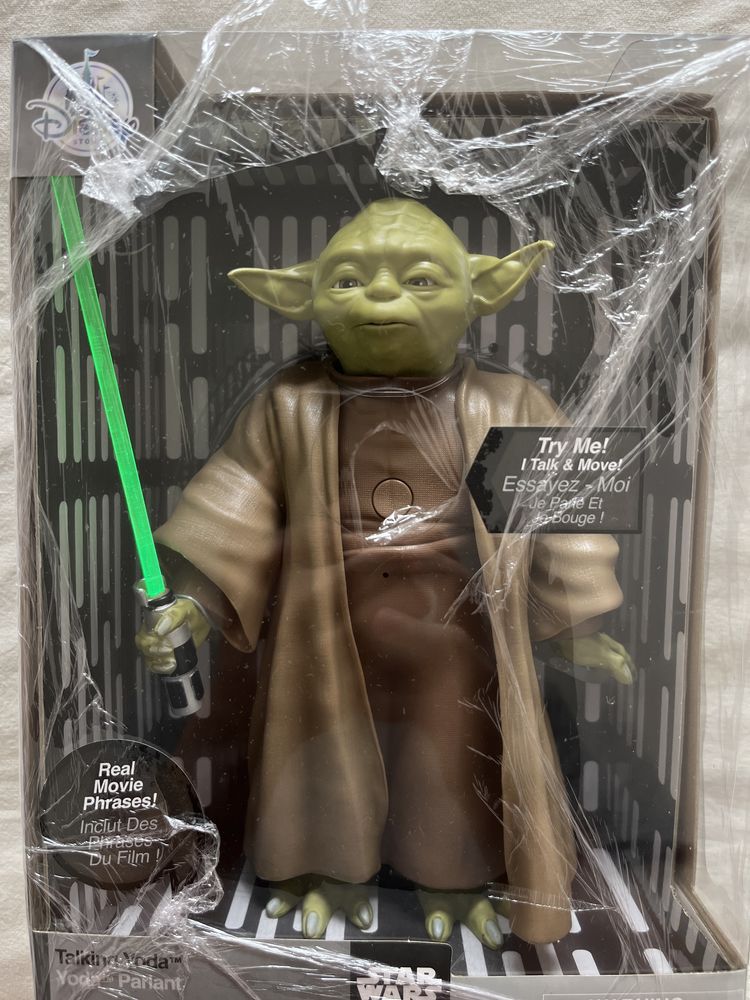 Star Wars - Talking Yoda (Disney Store)