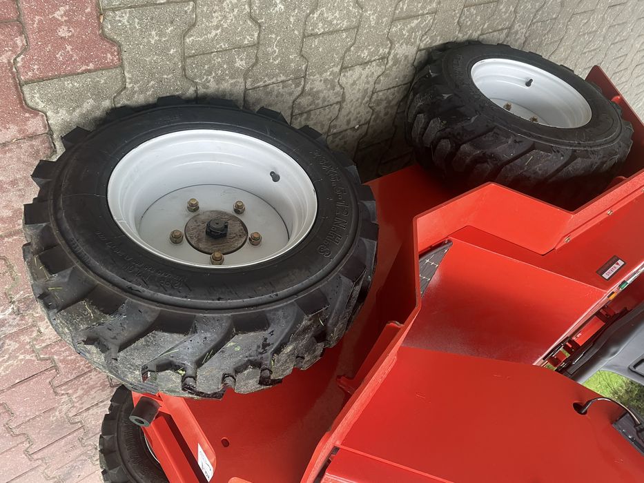 Mini ładowarka croma 950kg brutto