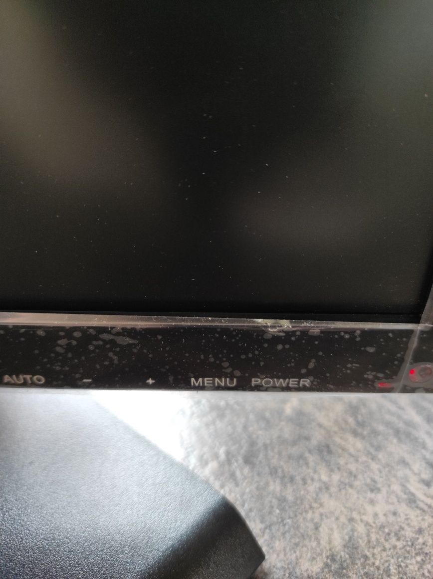 Monitor 17 calowy
