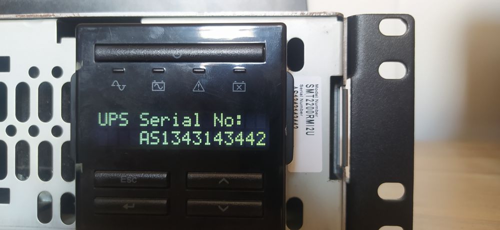 Sprawny Apc Smart-UPS 2200