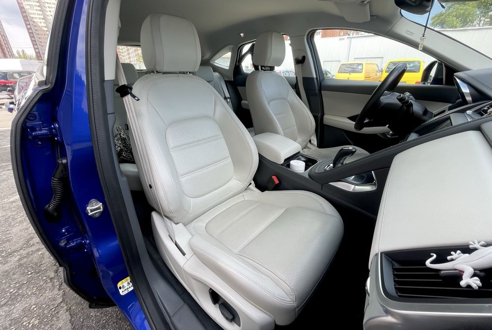 Jaguar E-Pace Офіційний дизель 2020