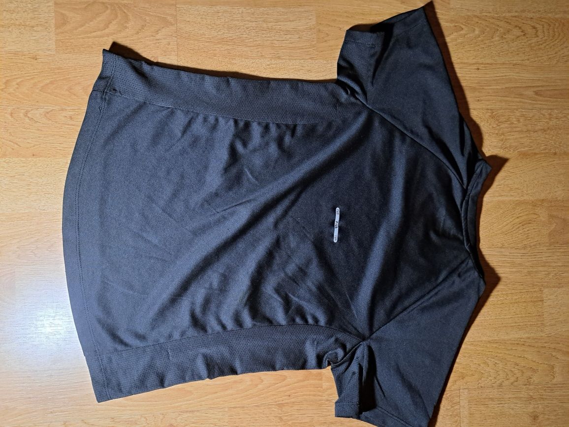 T-shirt de desporto preta FILA tamanho S