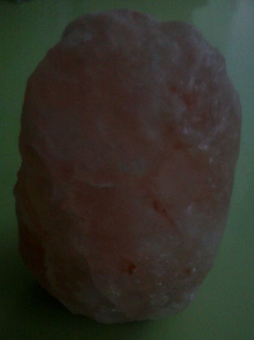 Kamienie szlachetne, minerały, kryształy.