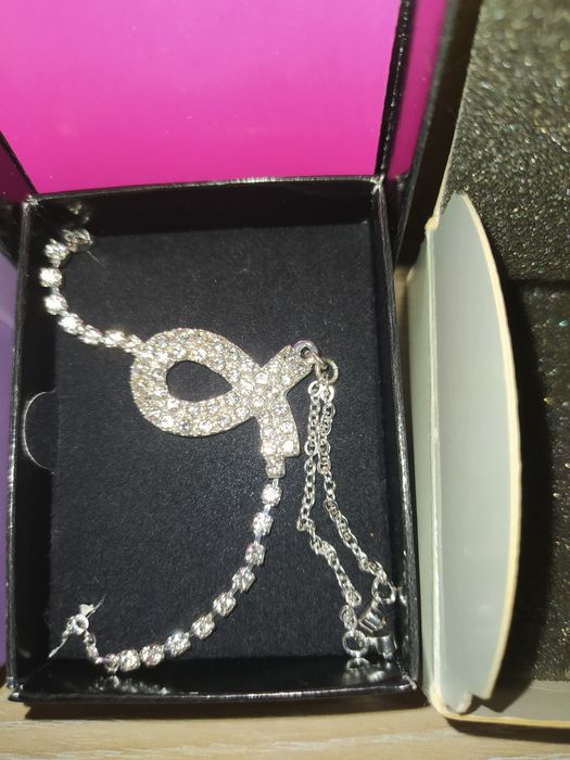 Продам бижутерию, пряжку