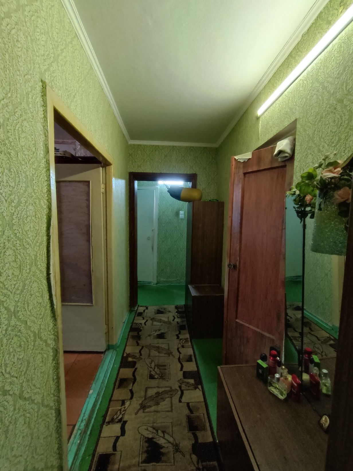 Продам 4комн, 2этаж, л/б, набережная