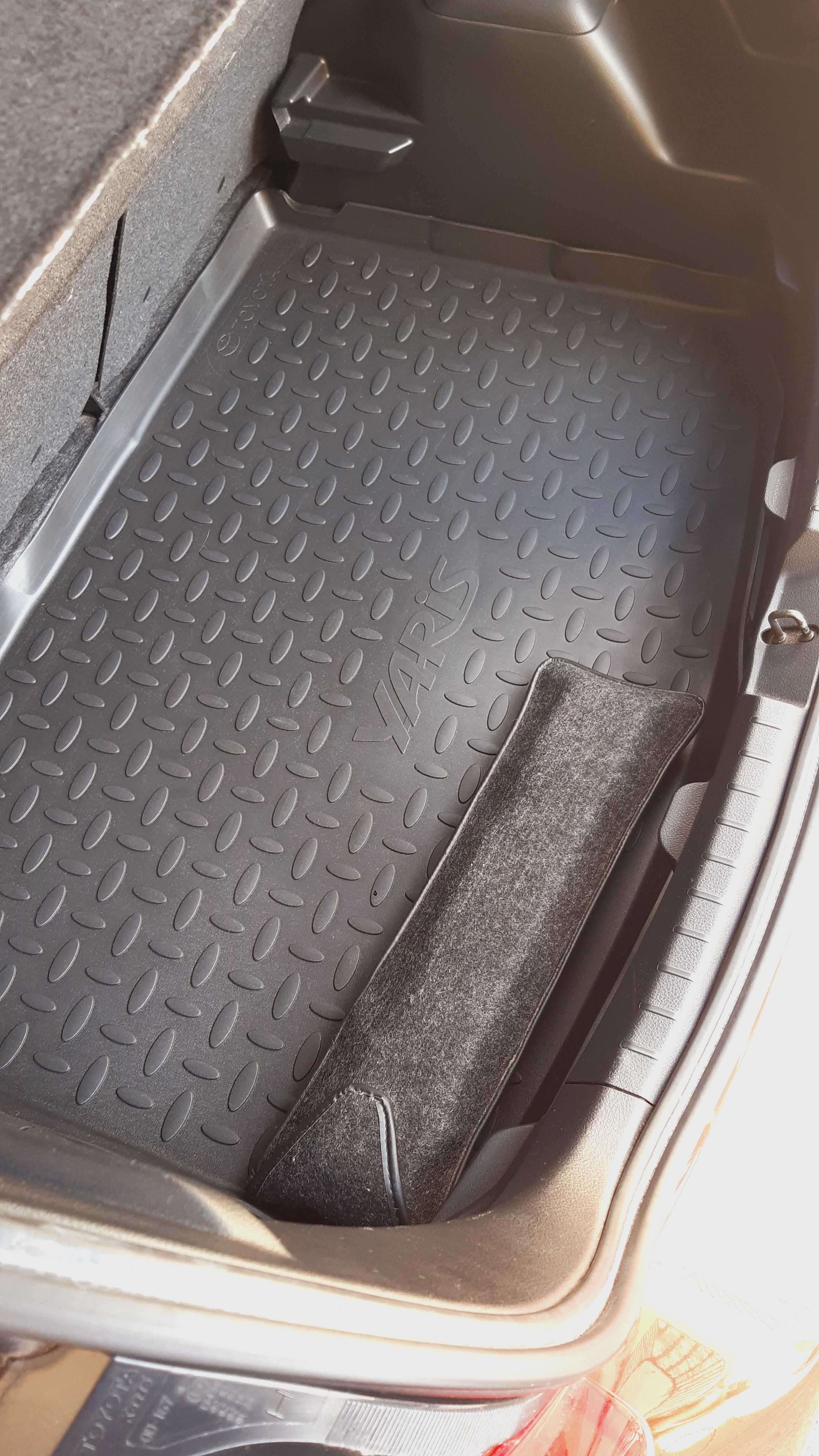 Toyota Yaris Hybrido 1.5 HSD SQUARE