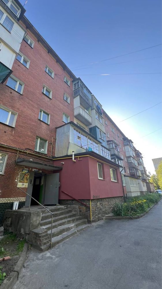 Продаж 1 кімнатної квартири , Виставка