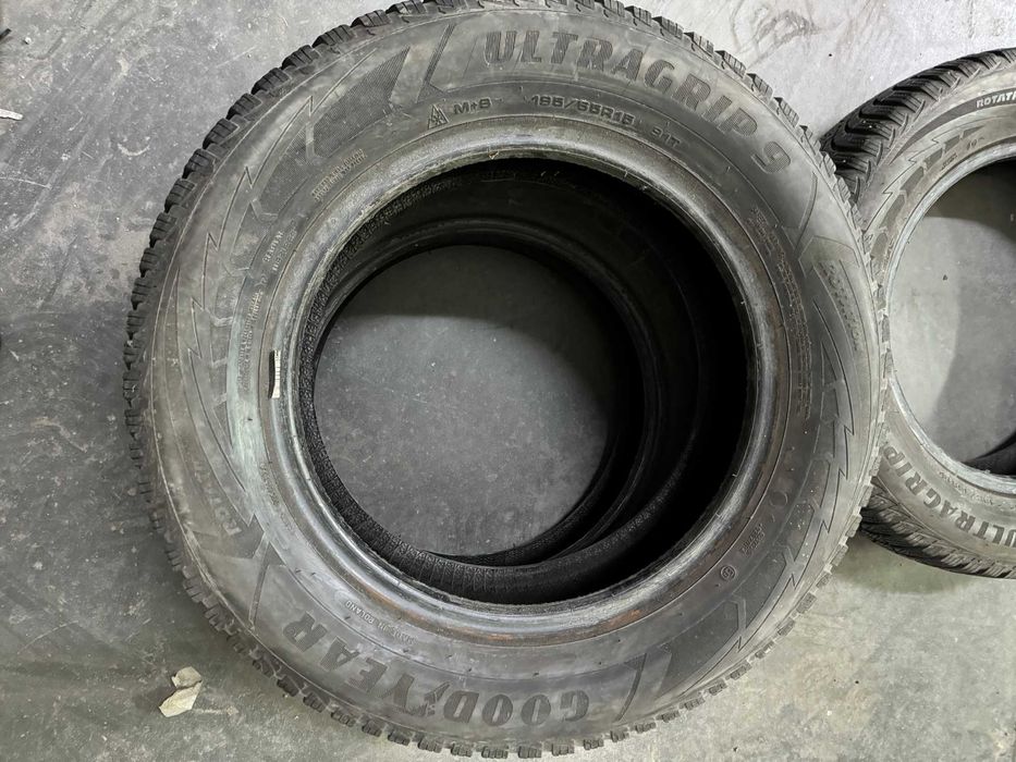 4x Opona 195/65R15 Goodyear Ultragrip 9 Zima
