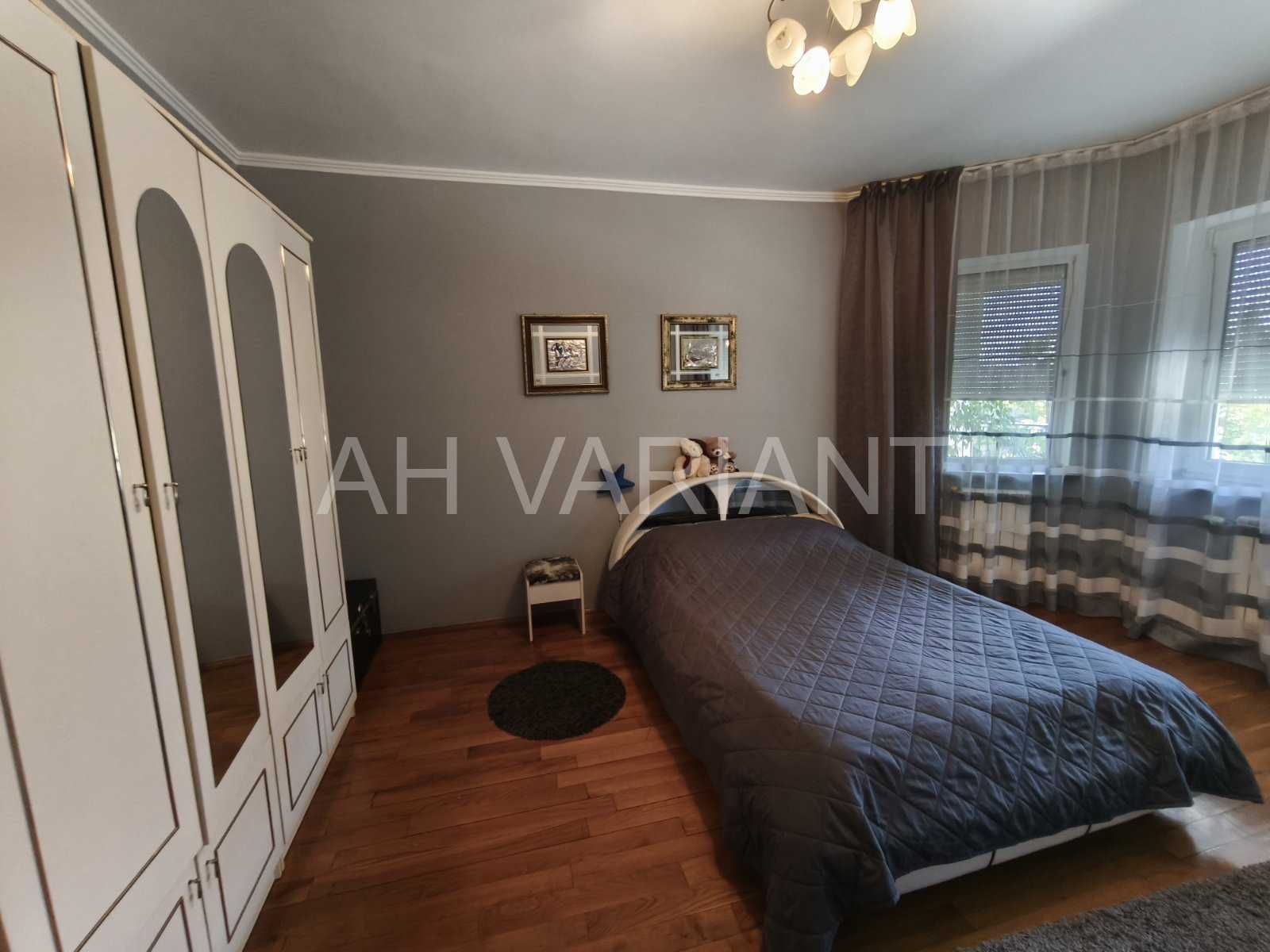 Продається будинок, вул. Коритнянська
Код: 29689