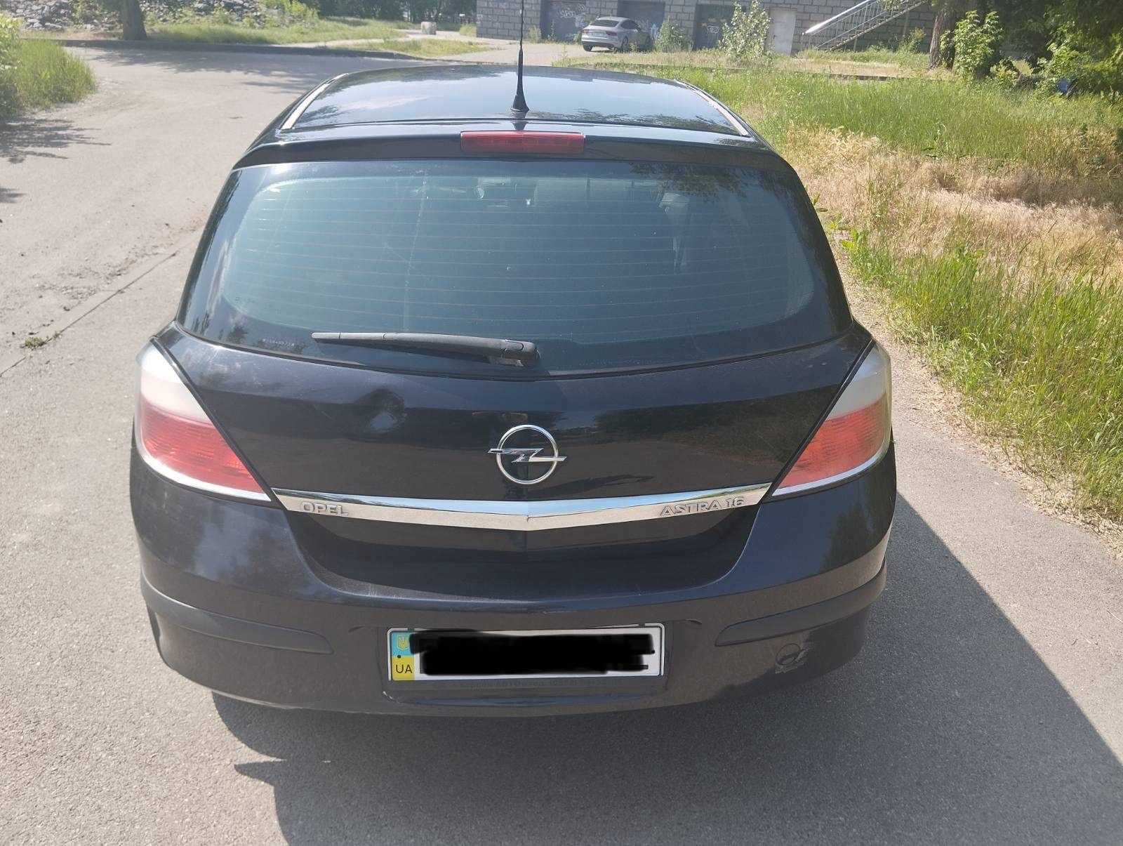 Продам Opel Astra H
