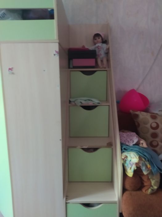 Ліжко- горище дитяча стінка