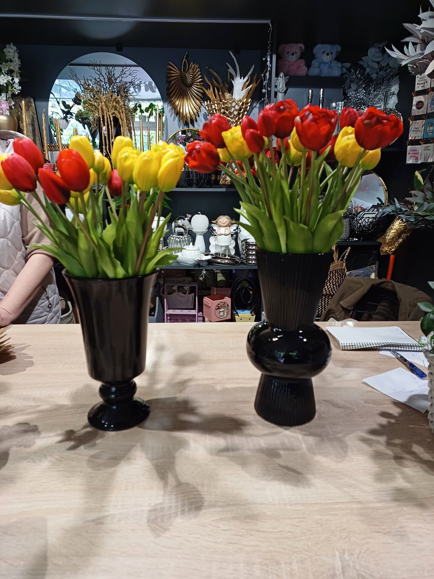 Тюльпани латексні прості та піоновидні