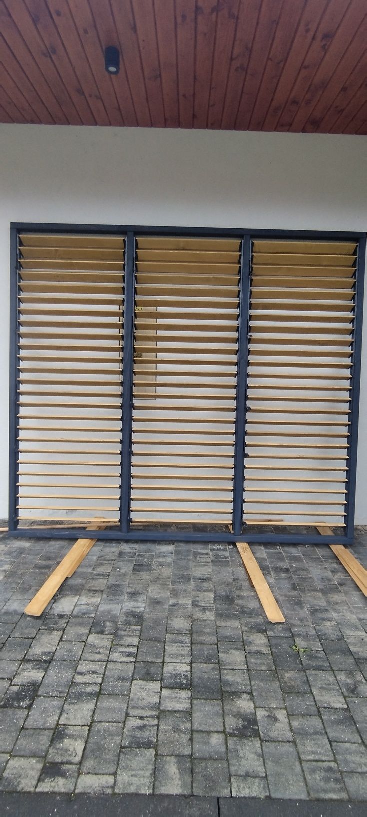 Shutters/Ruchome deseczki