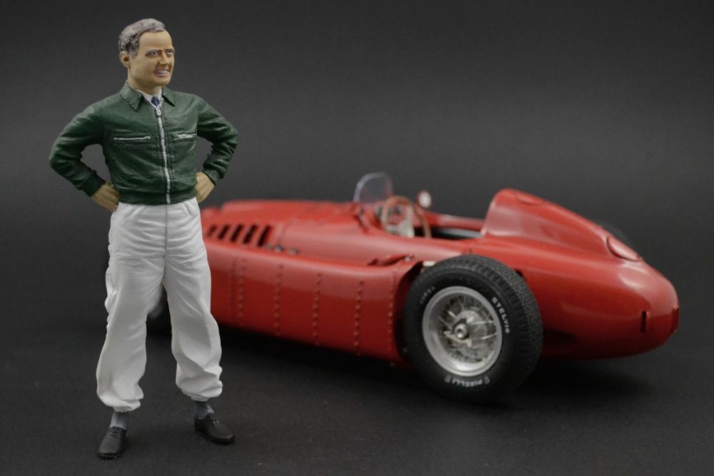 Mike Hawthorn Figurka 1:18 Ferrari 500F2 D50 CMC