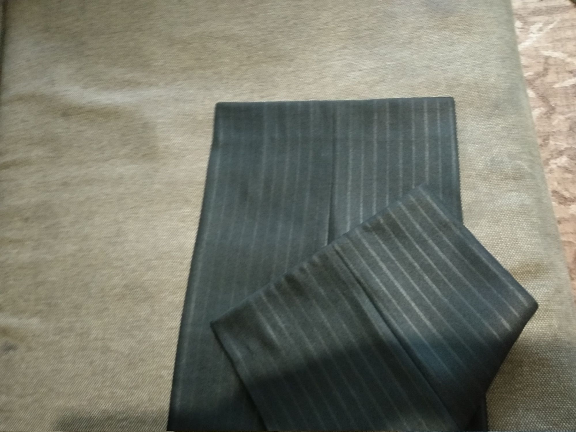 Продам костюм р.50-52