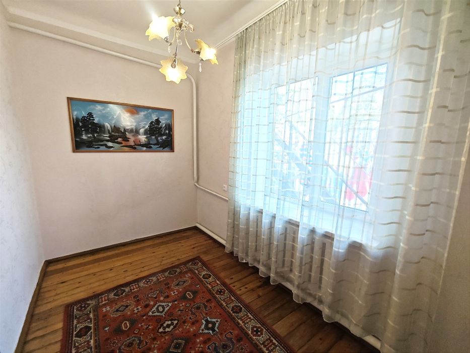 Оренда 4х кімнатного будинку у Дніпровському р-ні (Квітучий)