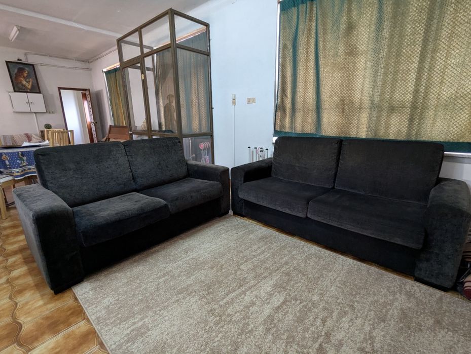 2 Sofás Pretos (também vendo em separado)