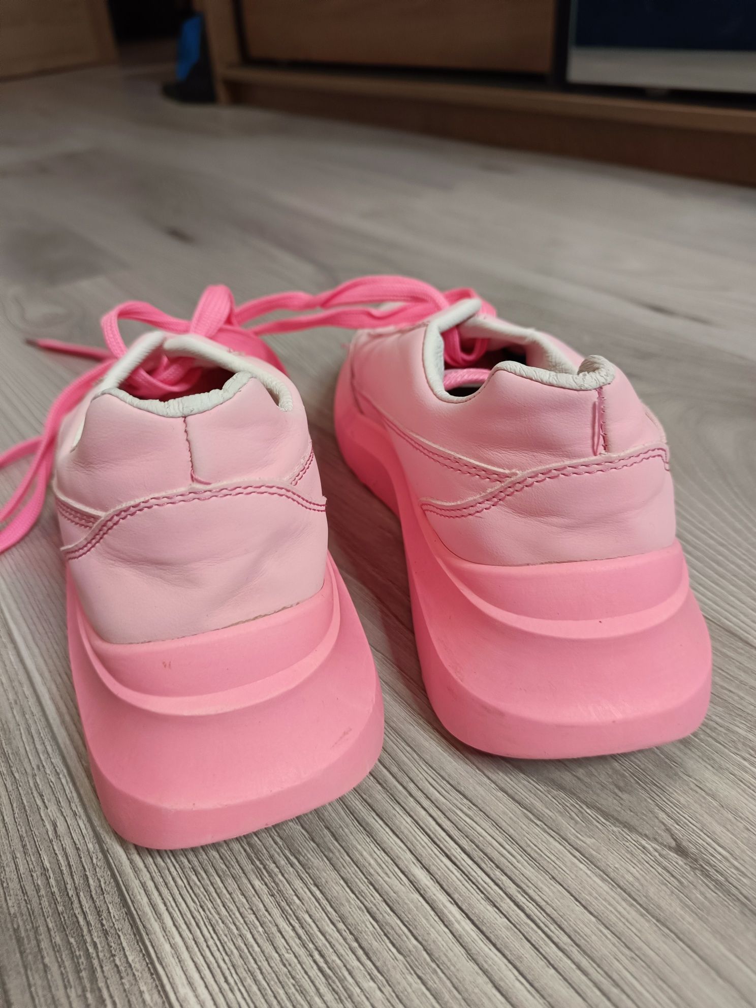 Różowe adidasy damskie sneakersy