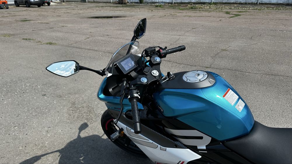 Мотоцикл CFMOTO 250SR LITE на Інжекторі