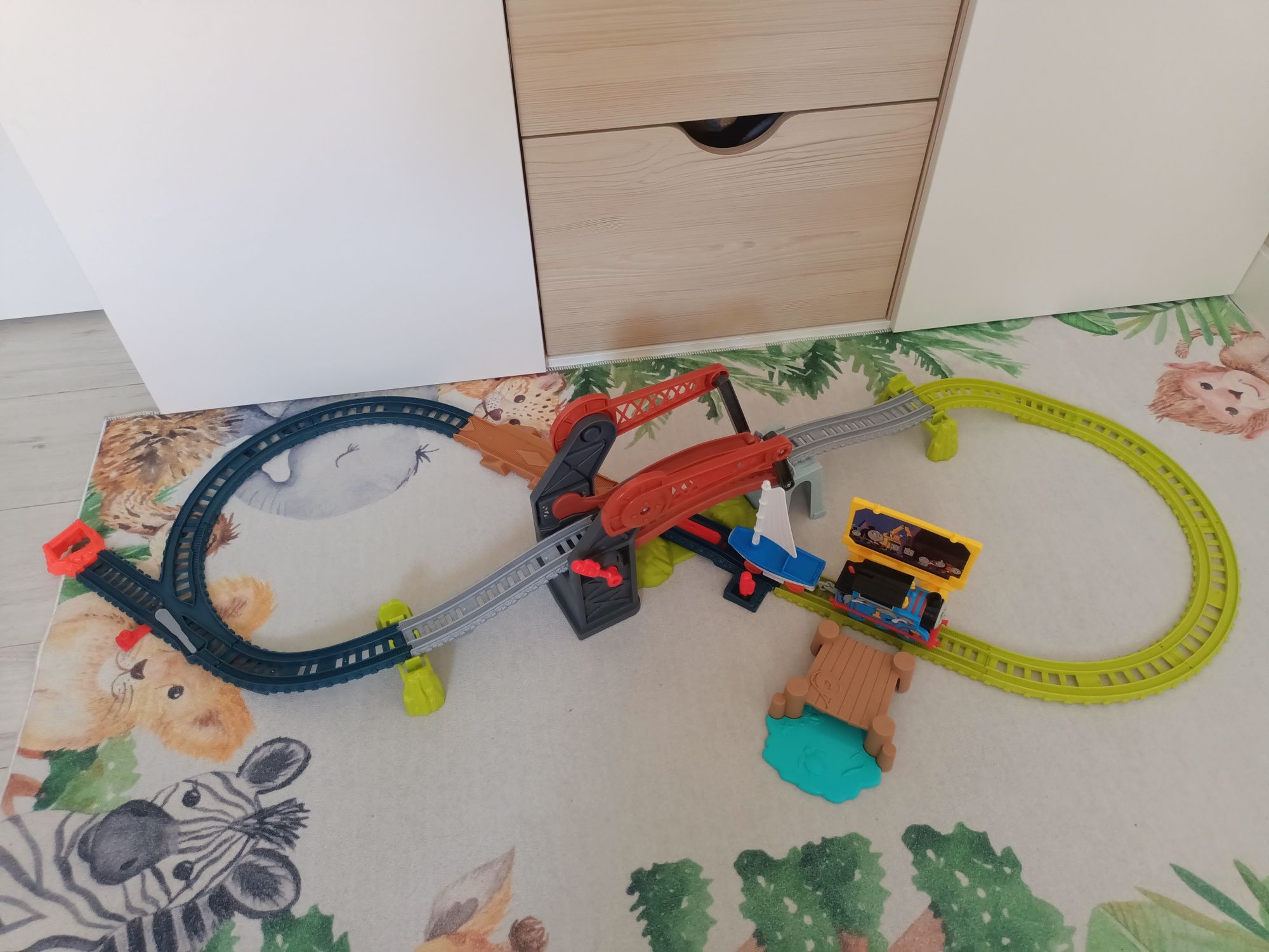 Fisher Price Tomek I przyjaciele Most zwodzony i Tomek fikołek