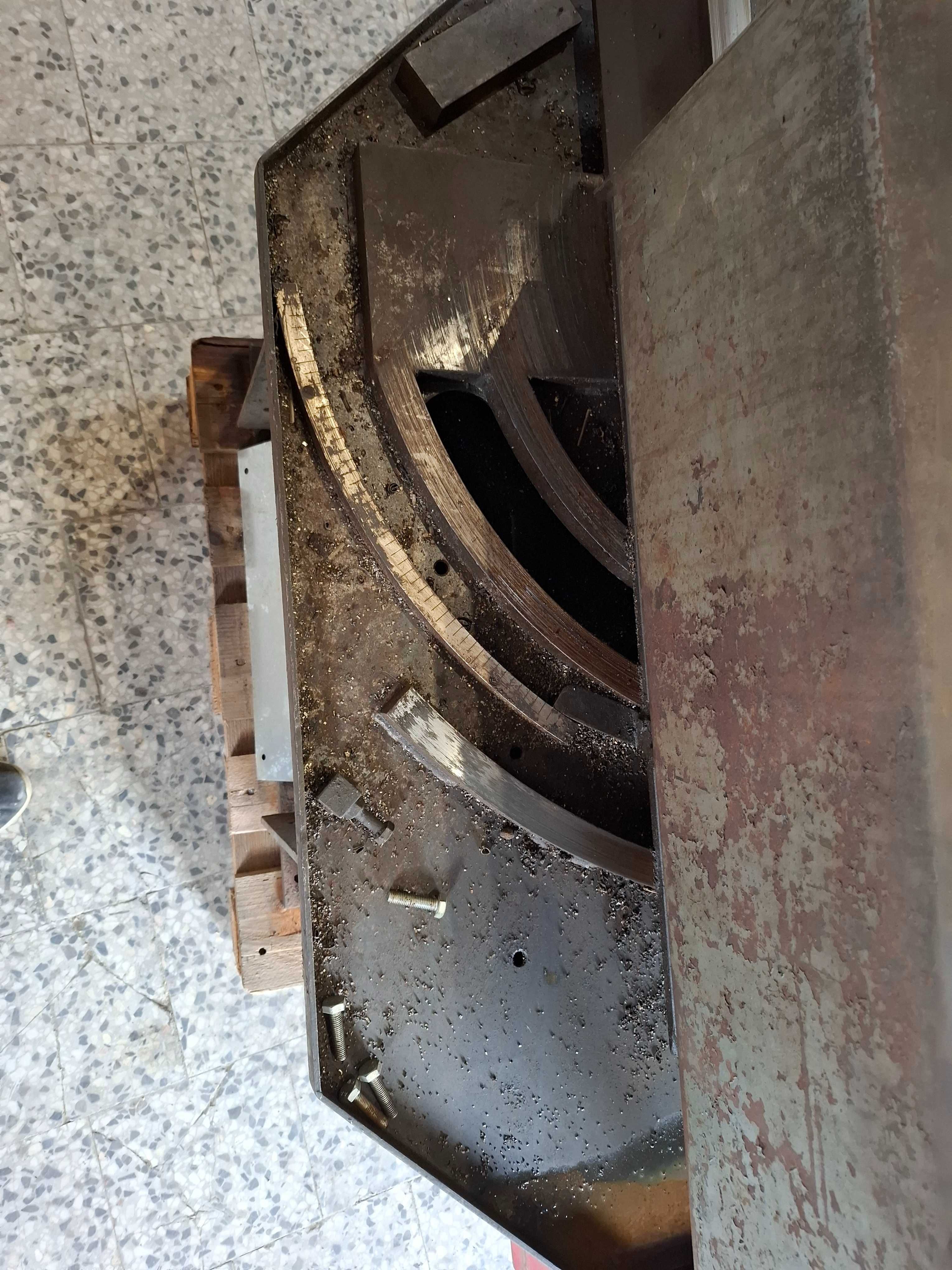 Piła przecinarka tarczowa do metalu stali Trennjaeger LPC 110/400 FVat