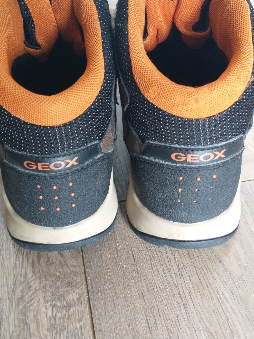 Buty chłopięce zimowe Geox 36 db