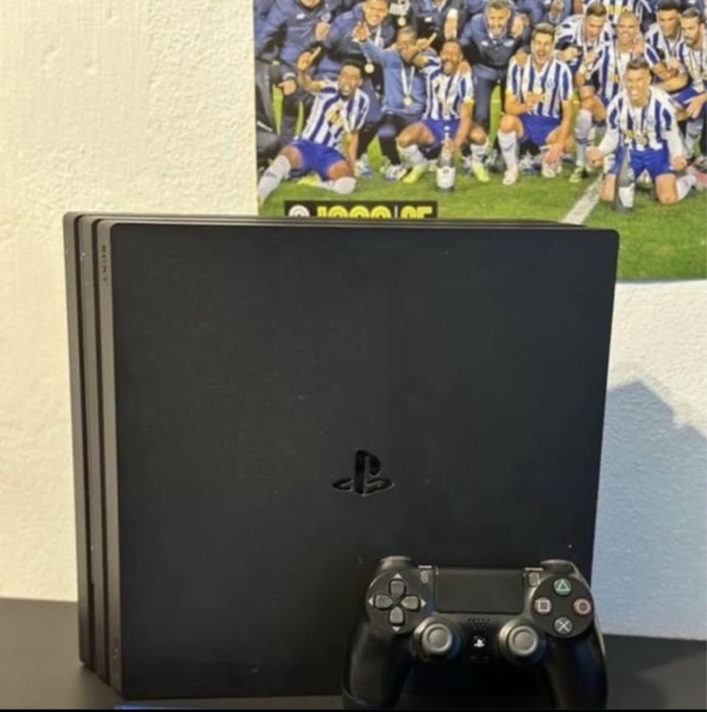 PS4 PRO (ler descrição)