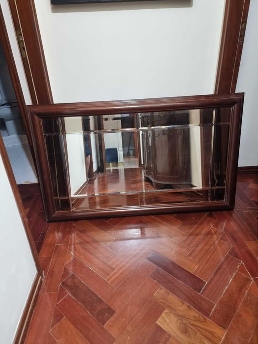 Espelho grande em bom estado