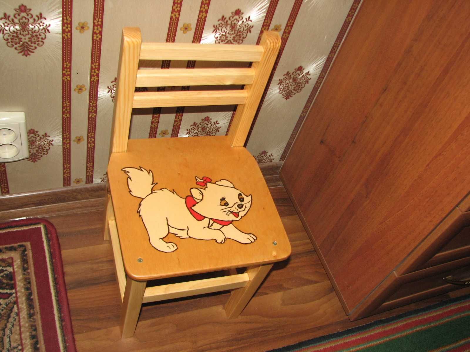 стул, стульчик детский.