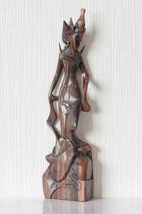 Винтажная резная деревянная скульптура индуистской богини Клунгкунг