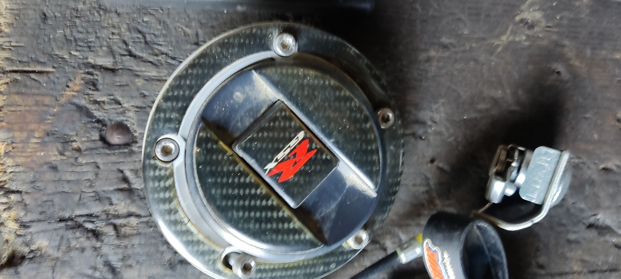 Suzuki GSX-R 750 K9 stacyjka moduł zamek wlew