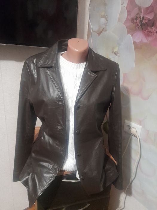 Пиджак кожаный женский шоколадного цвета.S.