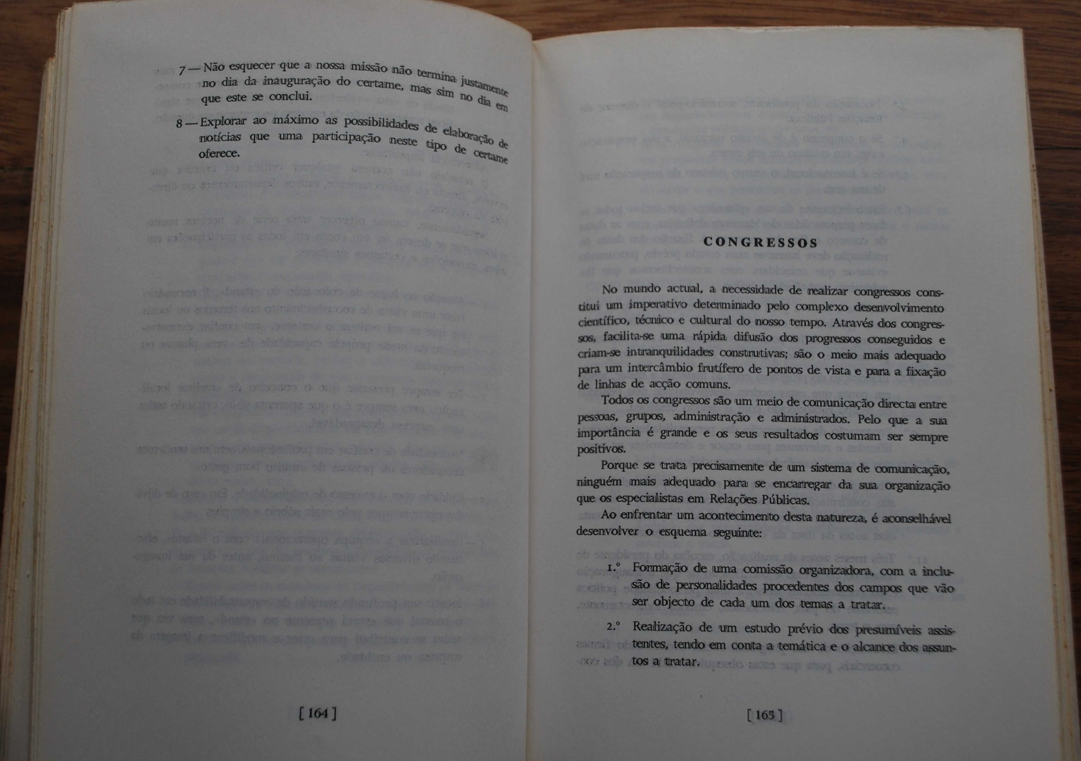 Manual Prático de Relações Públicas de Fernando Lozano