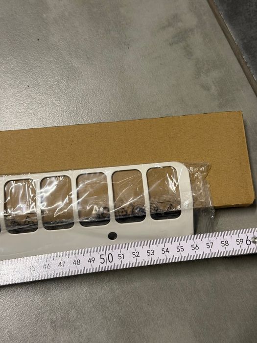 IKEA Utrusta kratka wentylacji półki