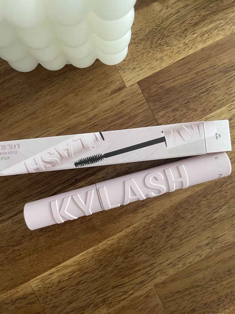 Maskara Kylie Cosmetics Kylash Volume nowa