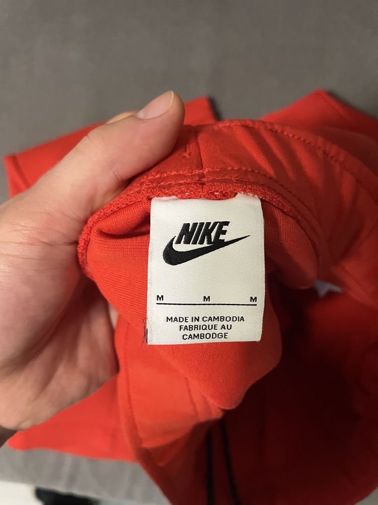 Nike tech fleece liverpool штаны