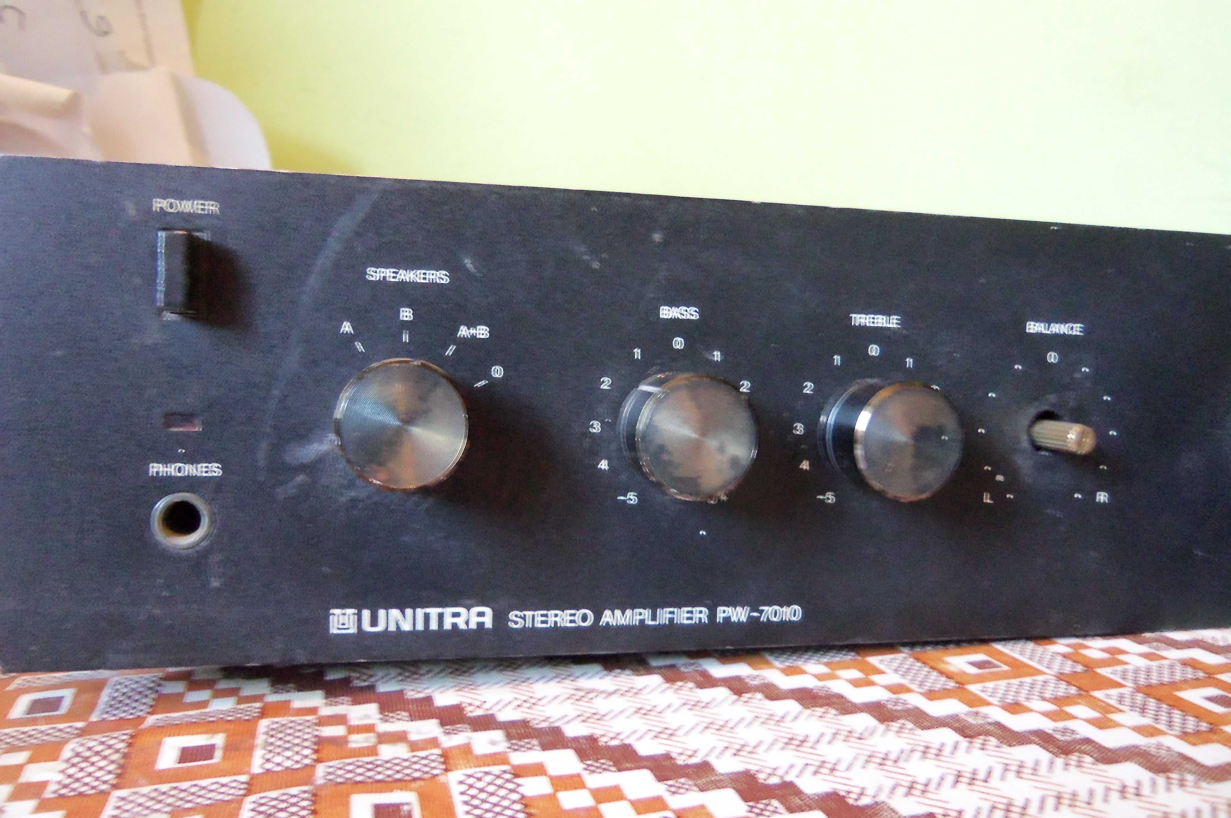 Wzmacniacz Stereo Unitra PW-7010, uszkodzony, do naprawy.