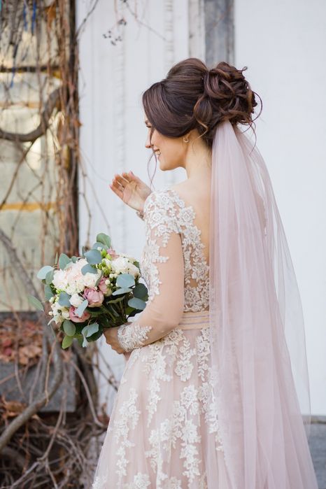 Авторська сукня ручної роботи — ідеальна на весілля, розпис або вечір