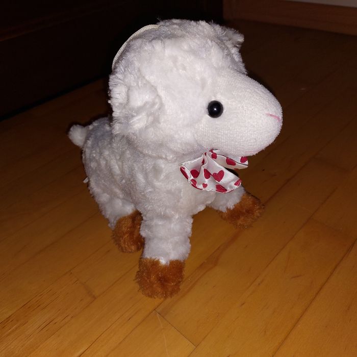 Owieczka maskotka biała 25cm